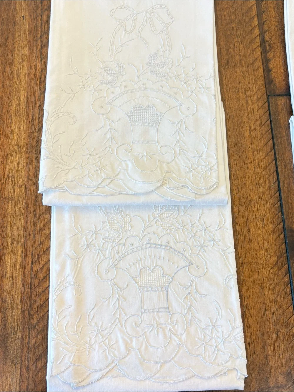 Vintage Embroidered Design Pillowcases 3 Pairs White Full/Queen Age Stain Spots